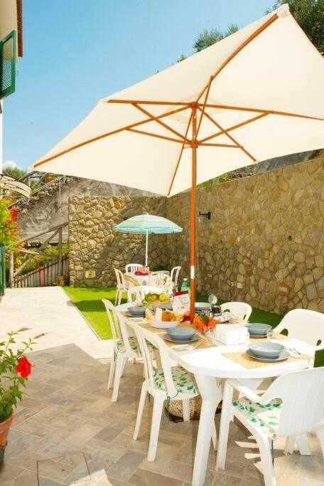 Villa Il Sogno Di Zia Ada Massa Lubrense Exterior photo